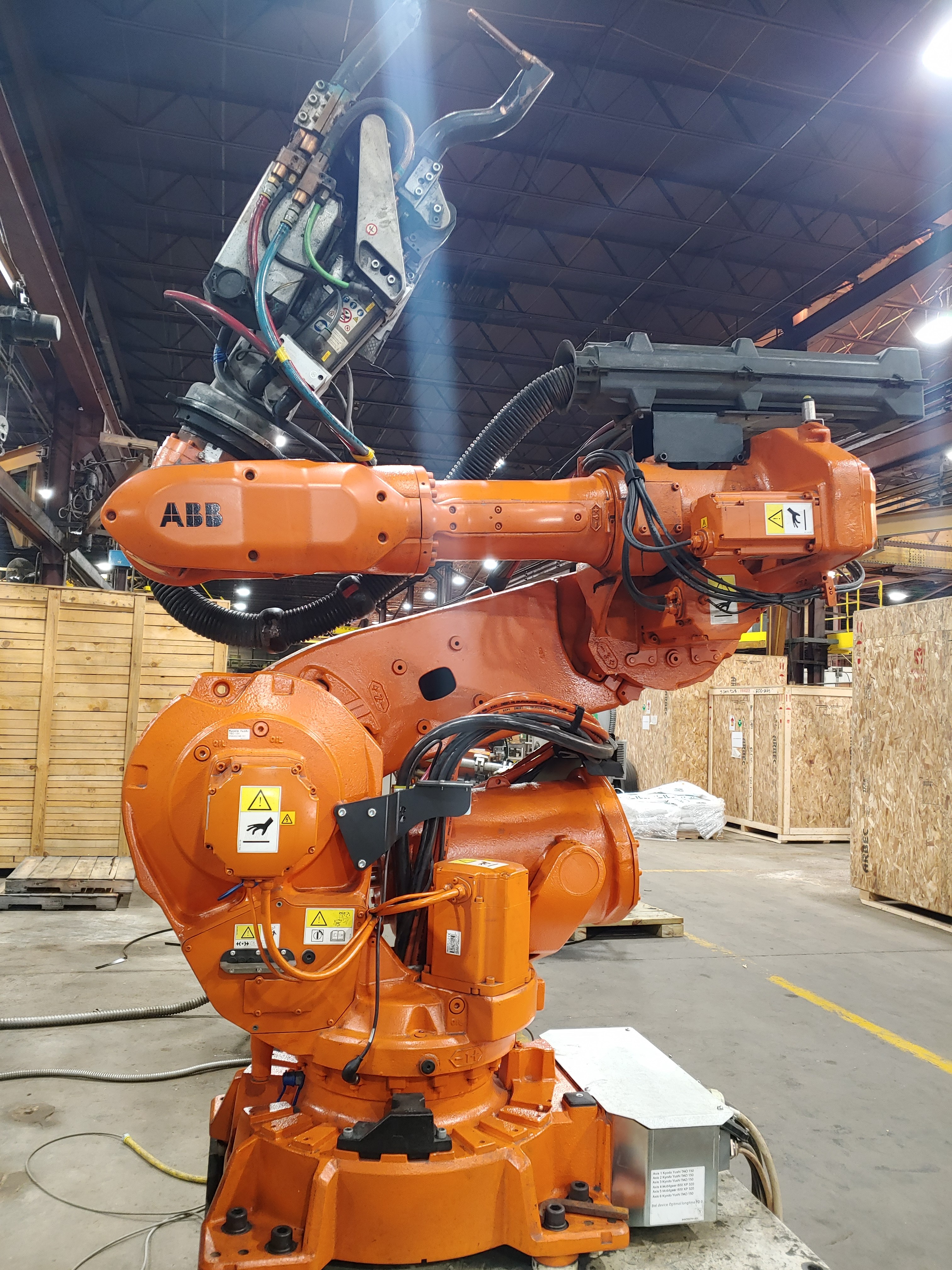 ABB 6640 M2004 Robotic Welding System (3376)